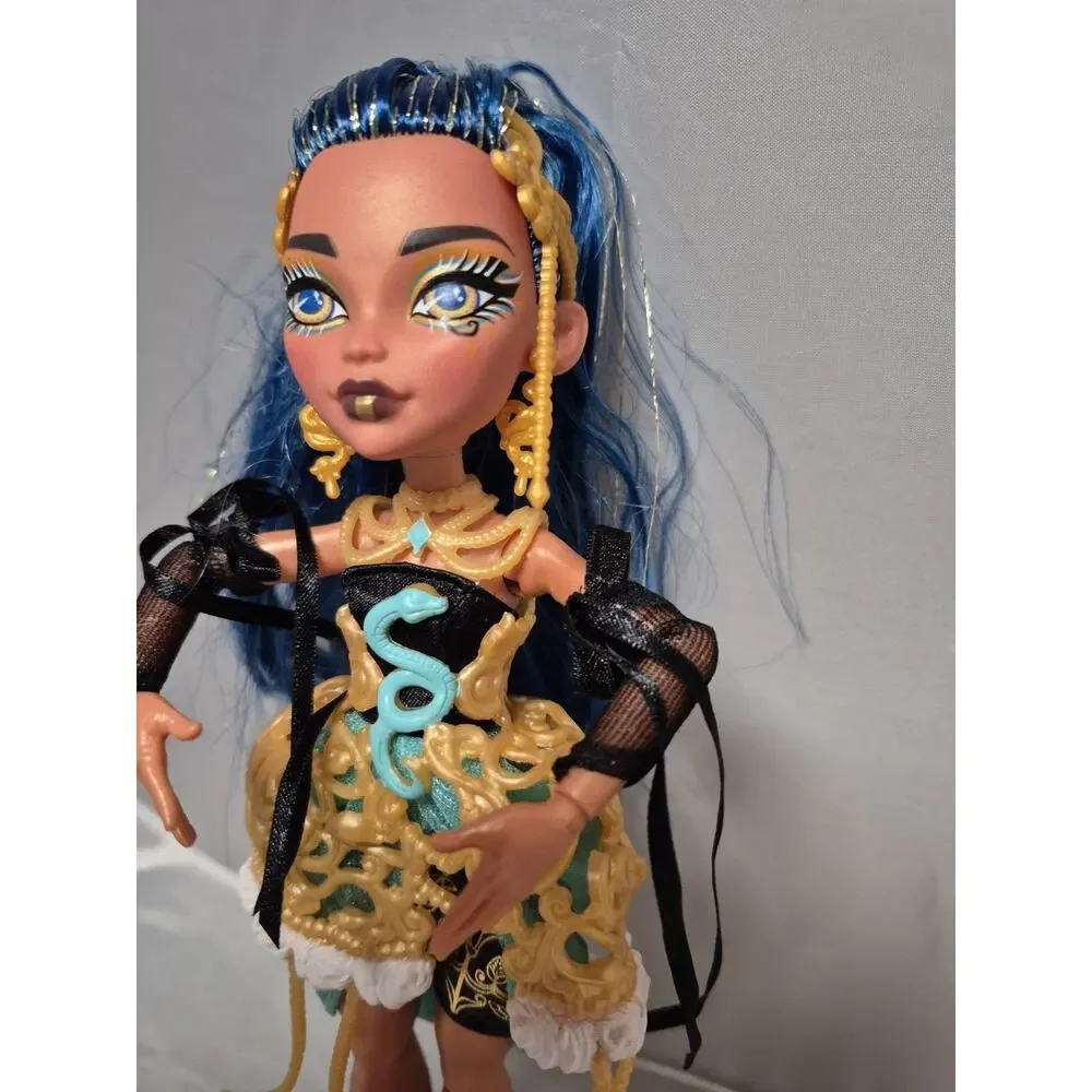 💥 Monster High Doll - Scary Sweet Birthday Cleo De Nile